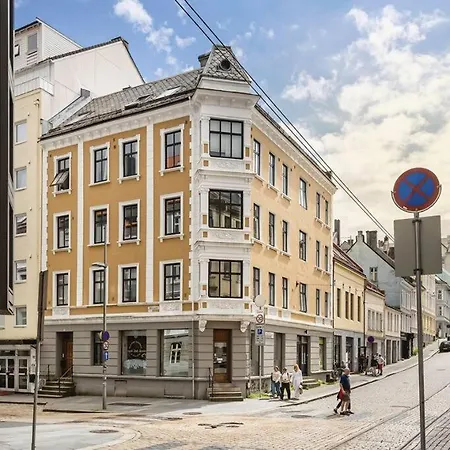 Bo Midt I Sentrum Apartment *